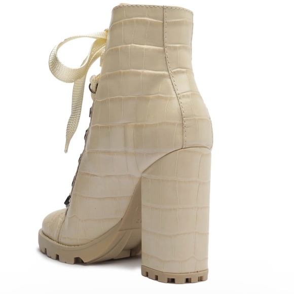 🎁 Giftable 🎁 SCHUTZ Zhara Crocodile-Embossed Leather Bootie - Picture 4 of 9